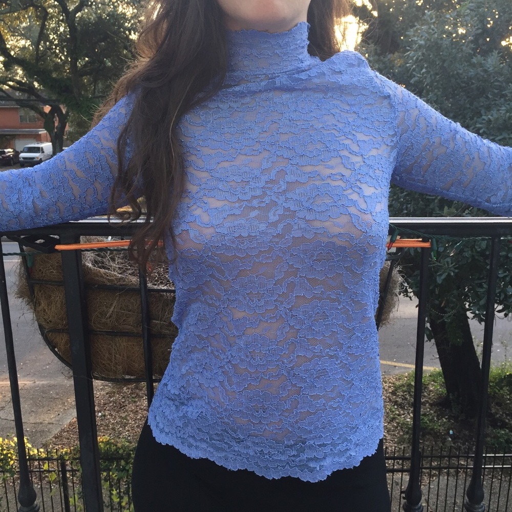 vtg lacey lavender mock neck long sleeve 💜